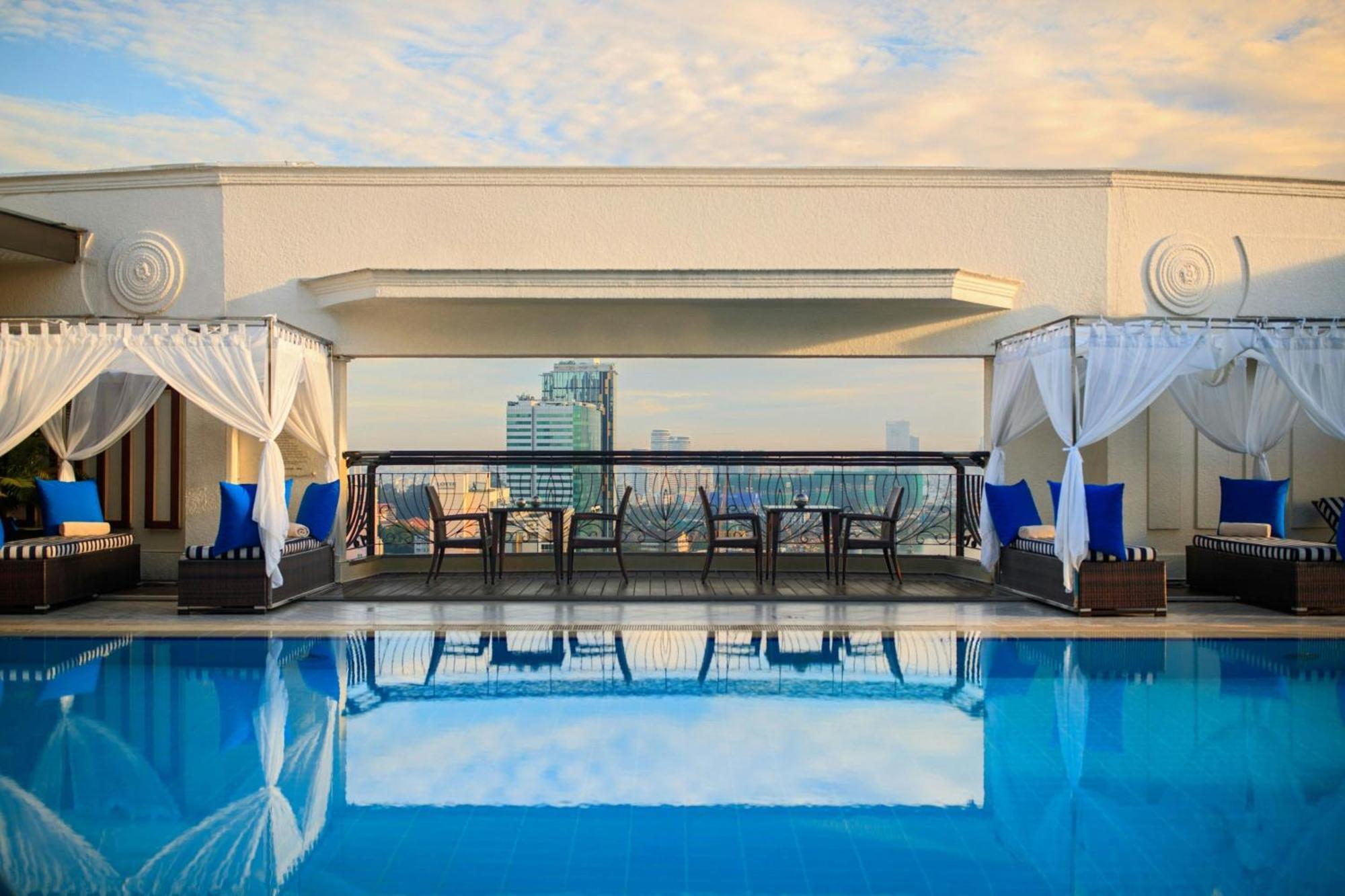Renaissance Riverside Sài Gòn Khách sạn